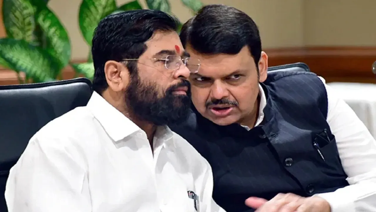 hinde and fadnavis meeting