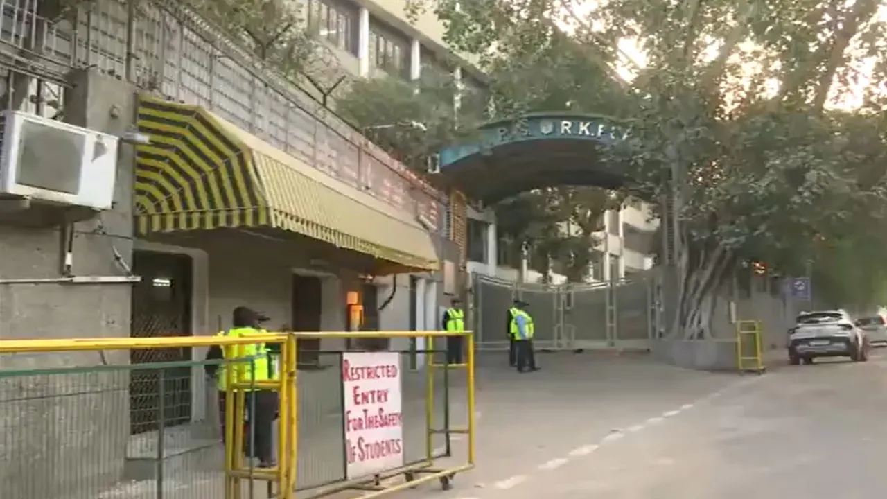 Delhi School Bomb Threat