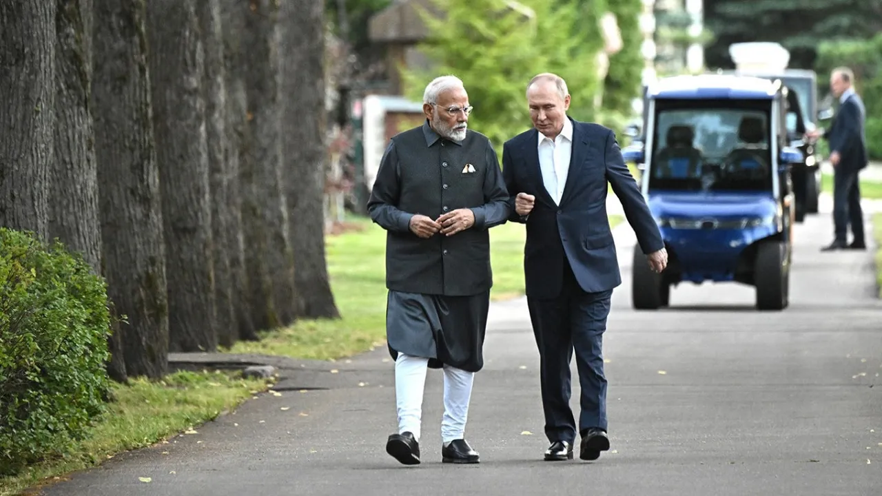 PM Modi and Putin1