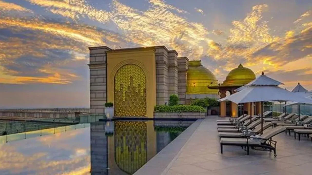 five star hotel viral video