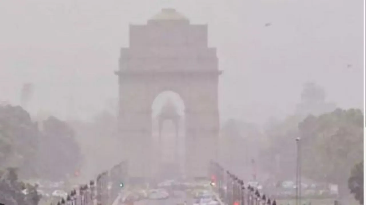 india gate pollution