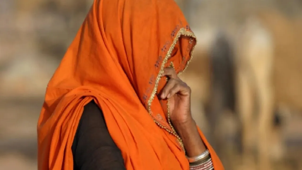 woman in ghunghat