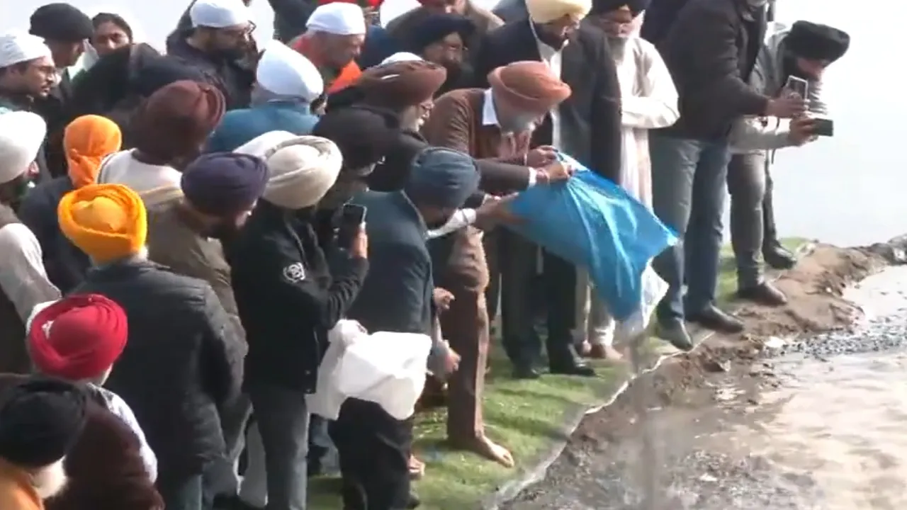 Former PM Manmohan Singh ashes immersed