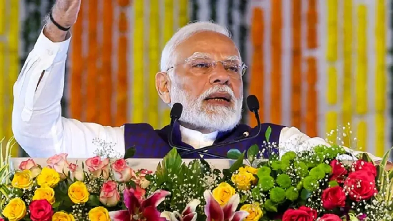 PM Modi in Mumbai Today