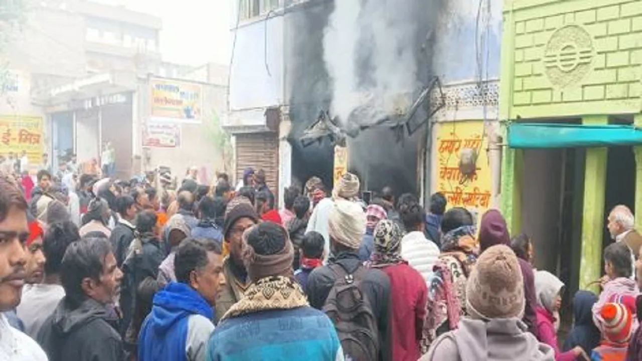 fire in saree shop
