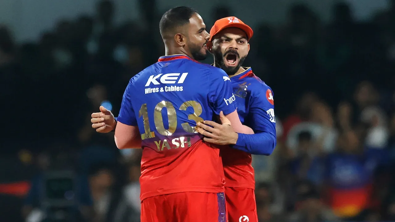 virat-kohli-and-yash-dayal