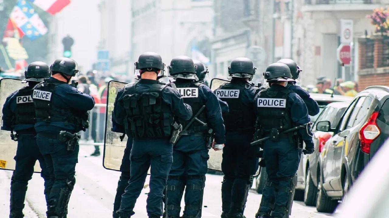 US Police Raid