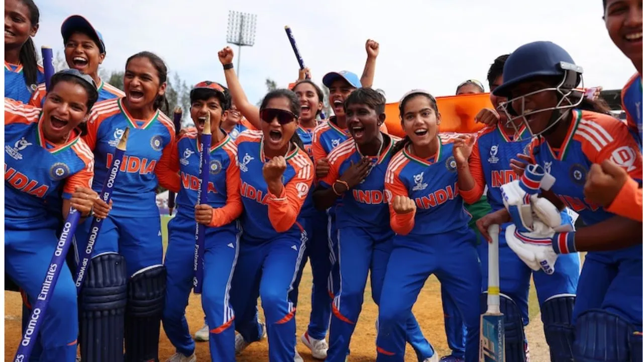 Cash Reward For Women's Indian Team