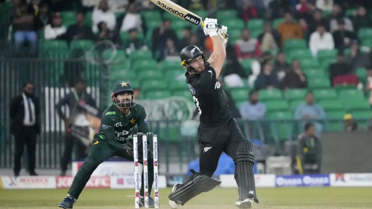 PAK vs NZ match report pakistan team lost against new zealand in lahore before champions trophy 2025