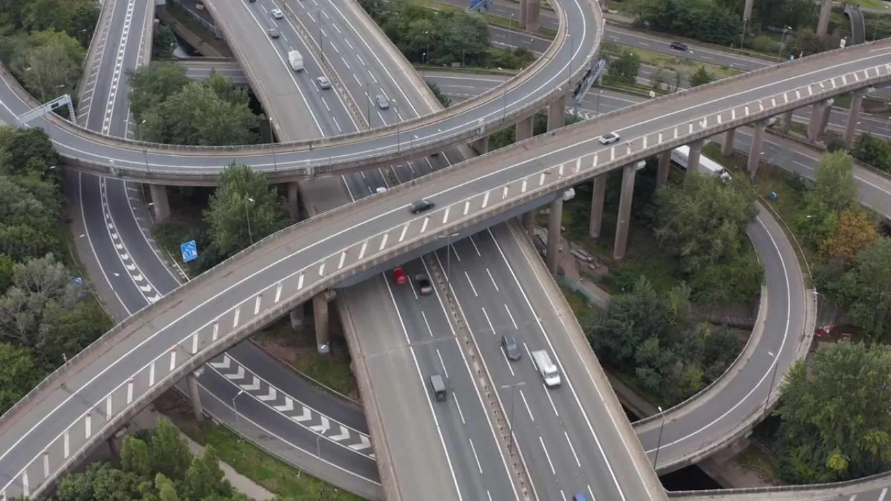 Noida Expressway speed limit