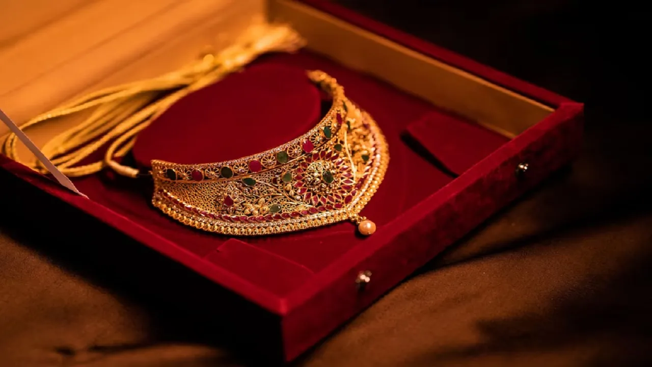 Gold and Silver Price 19 Feb