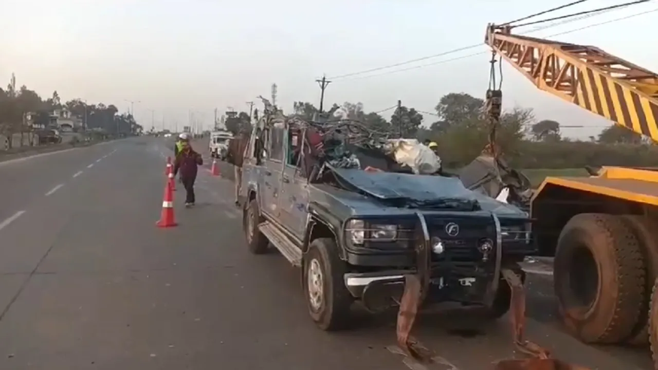 MP Road Accident