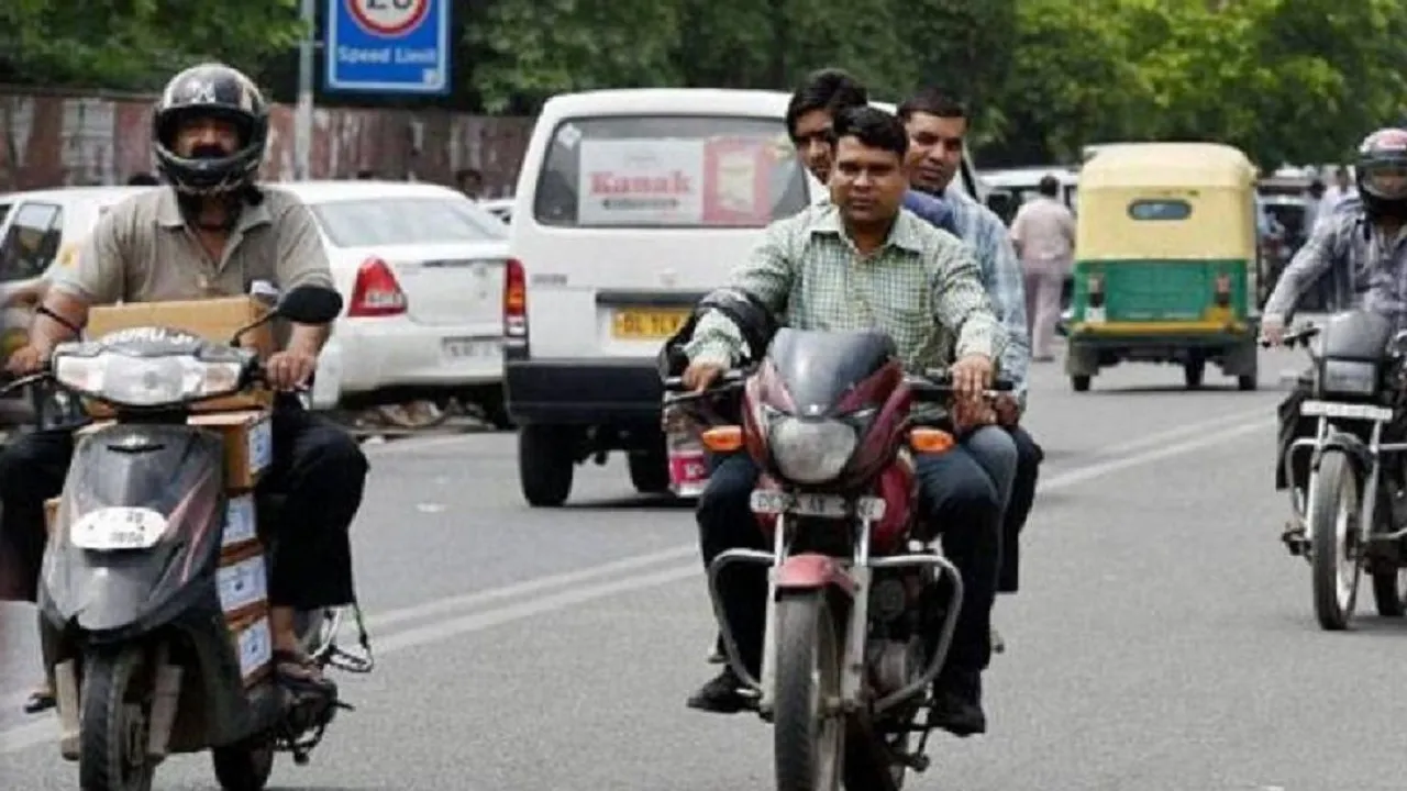Noida Helmet Rule