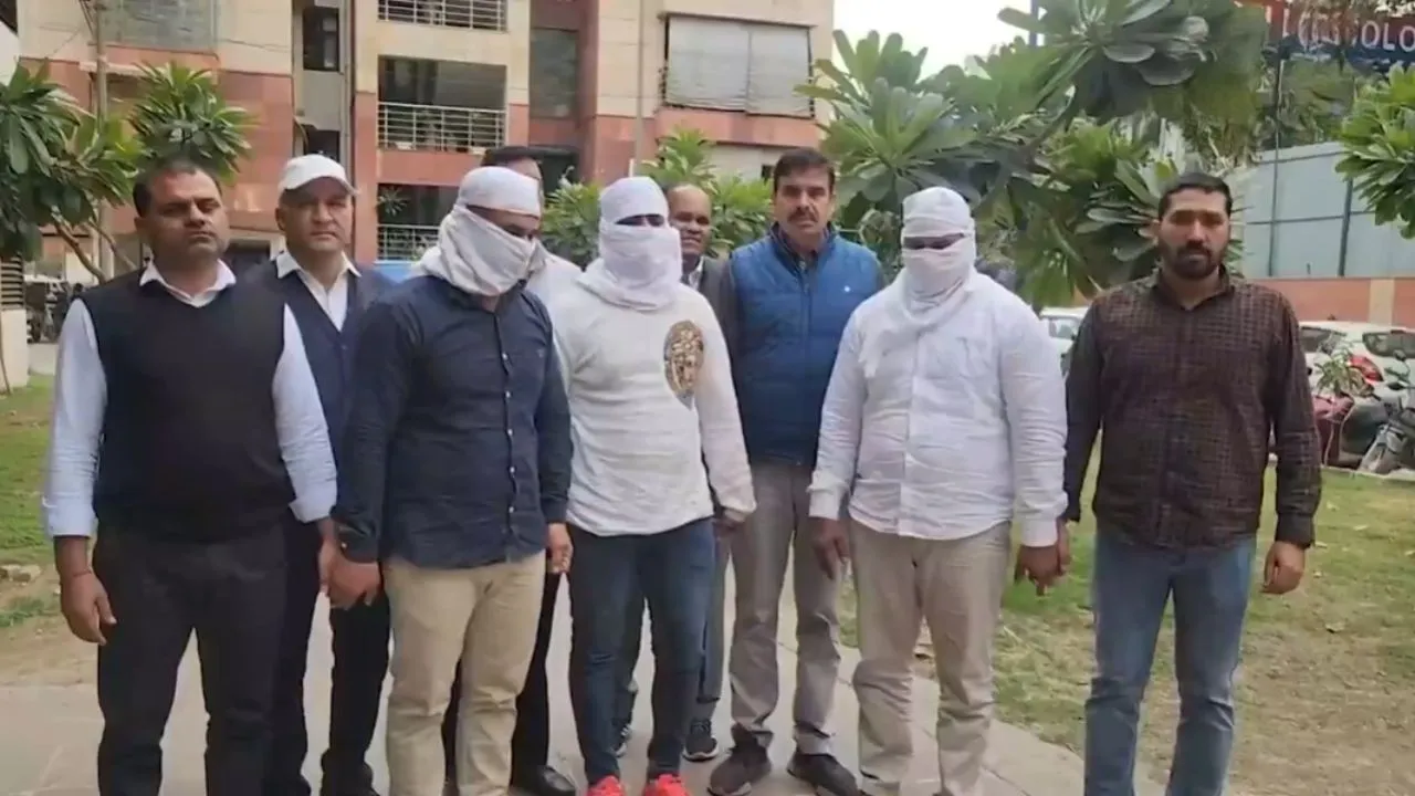  Honey trap racket busted