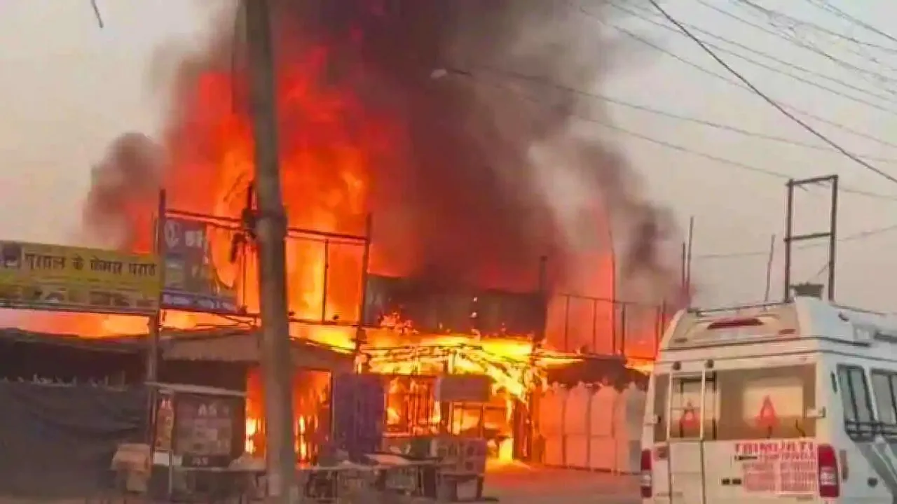 Noida Fire News