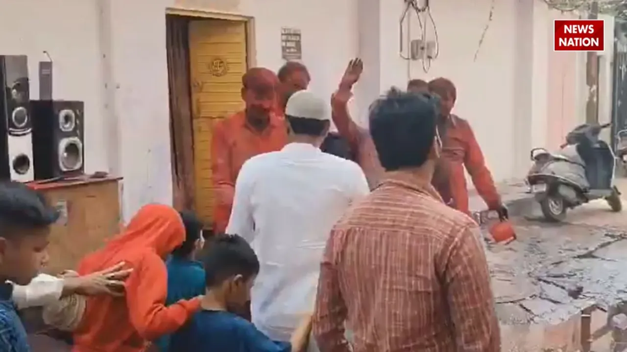 Viral news holi social media