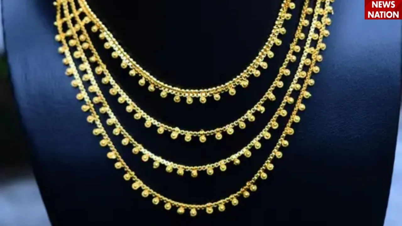 लेयर्ड गोल्ड चेन नेकलेस