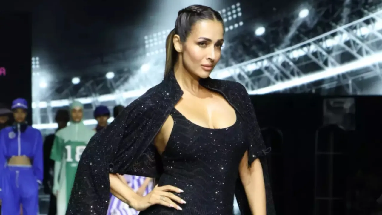 Malaika Arora Ram Walk viral on social media trollers compared her to Bollywood Queen kangana ranaut......