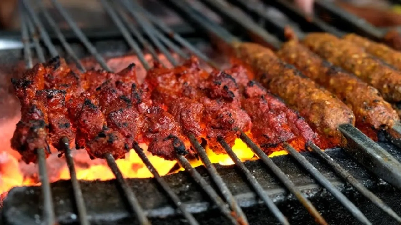 Non Veg Ban Demand From Maharashtra and Delhi during Navratri