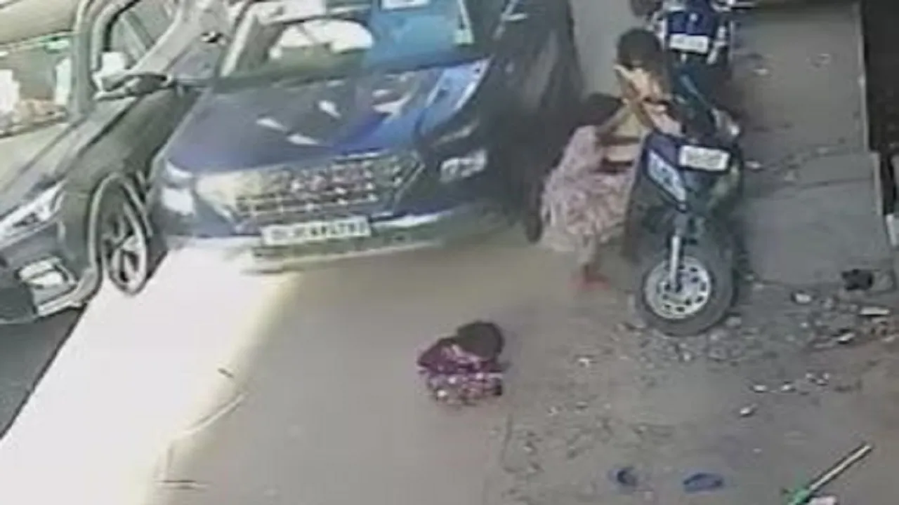 car accident delhi
