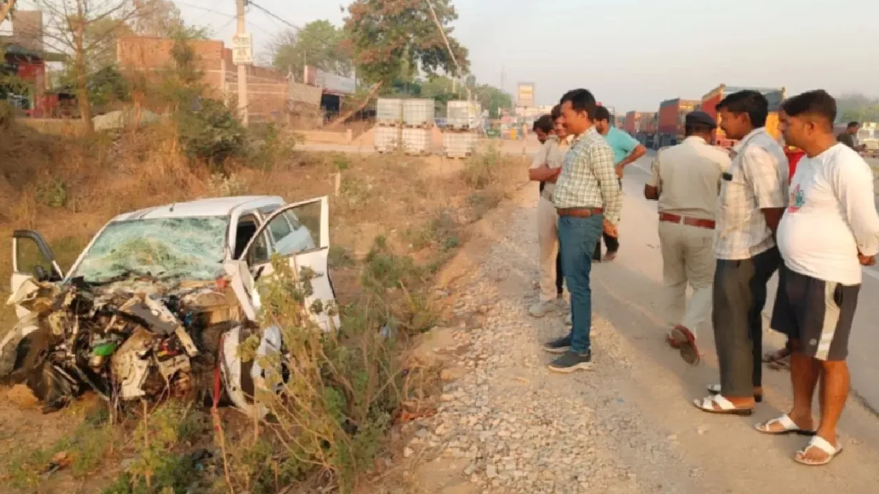 Buxar Accident Today four killed news in hindi