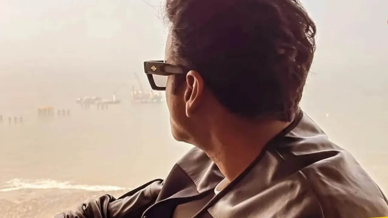 Bihari actor manoj bajpayee signing a 27 years old cult film for Rs 1 now he ruling industry for 30 years