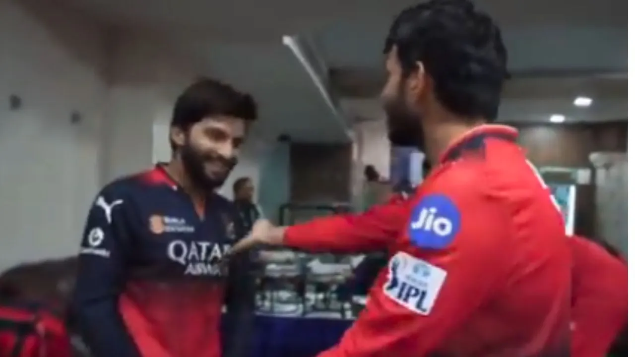 IPL 2025: batting me kya ukhada isne RCB captain Rajat Patidar taunted by Jitesh Sharma watch video