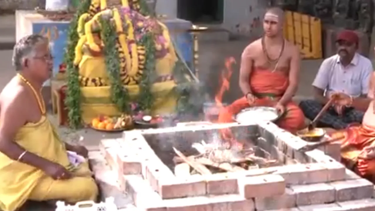 Pooja in Hindu Temples of Karnataka for success of Operation Sindoor  
