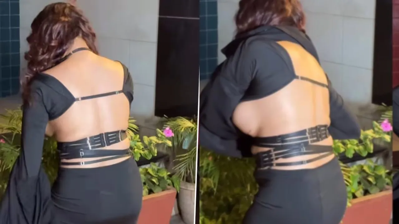 this Actress Wear much Revealing Dress video viral people said Fashion or vulgarity.........