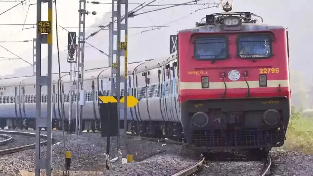 Trains will run at a speed of 160KMPH on Delhi-Mumbai and Delhi-Howrah routes