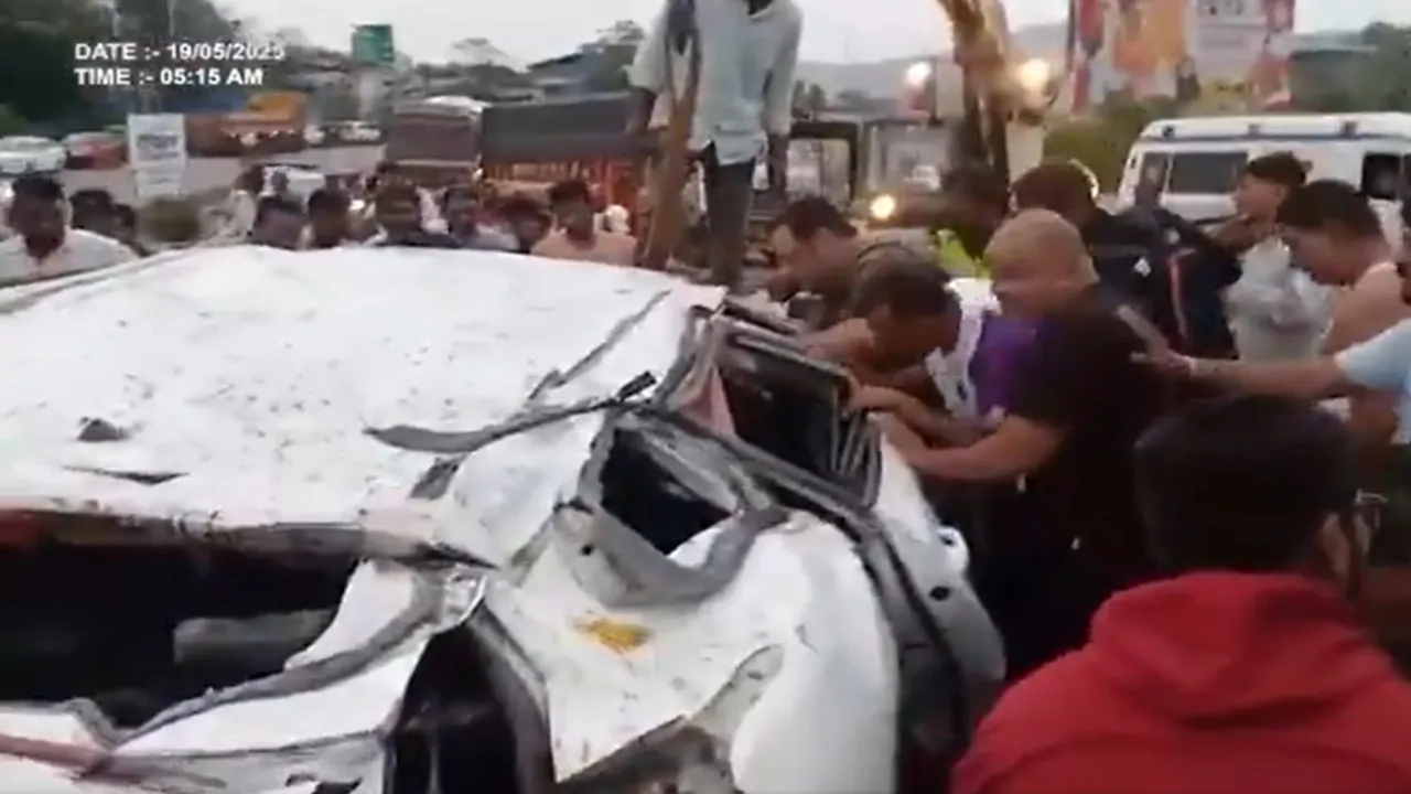 Road Accident mumbai goa highway