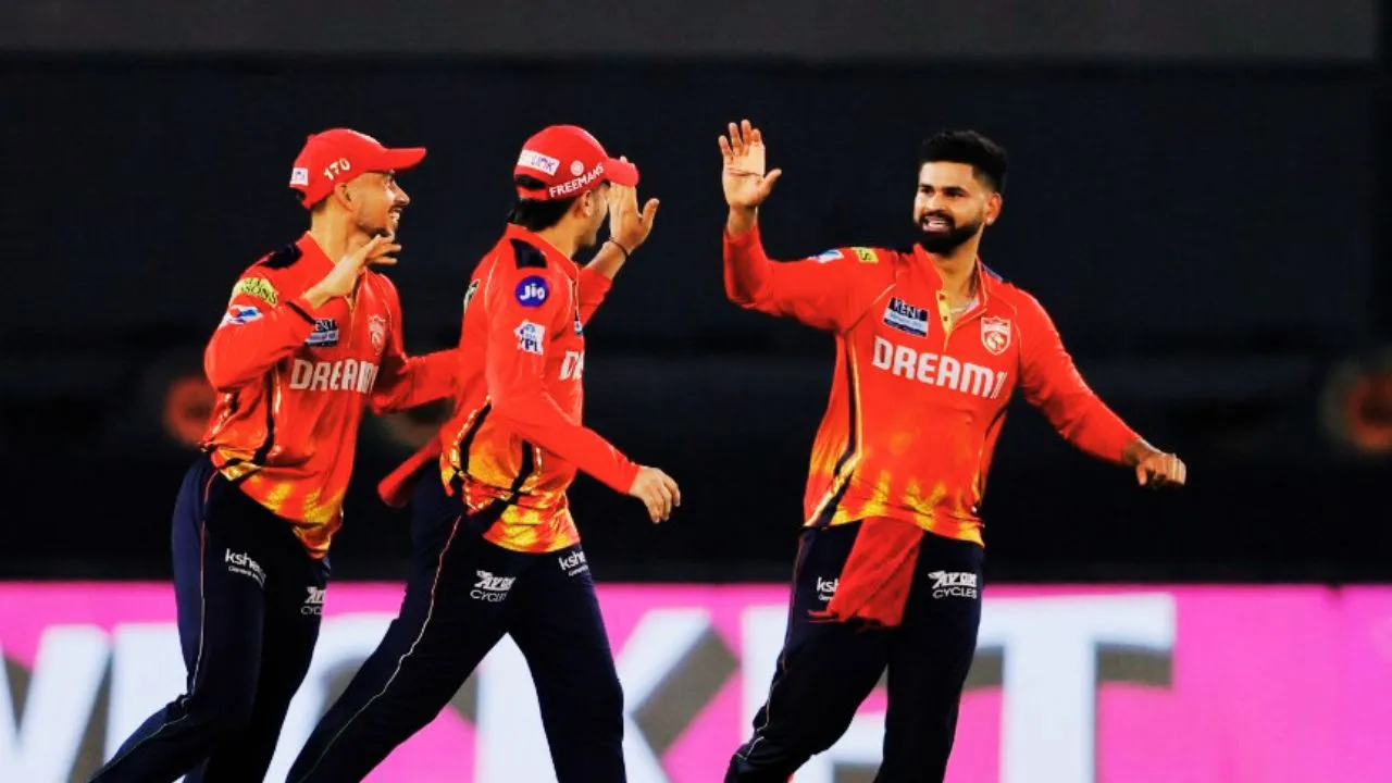 pbks vs mi result punjab kings beat mumbai indians and qualify in finals after 11 years in ipl 2025