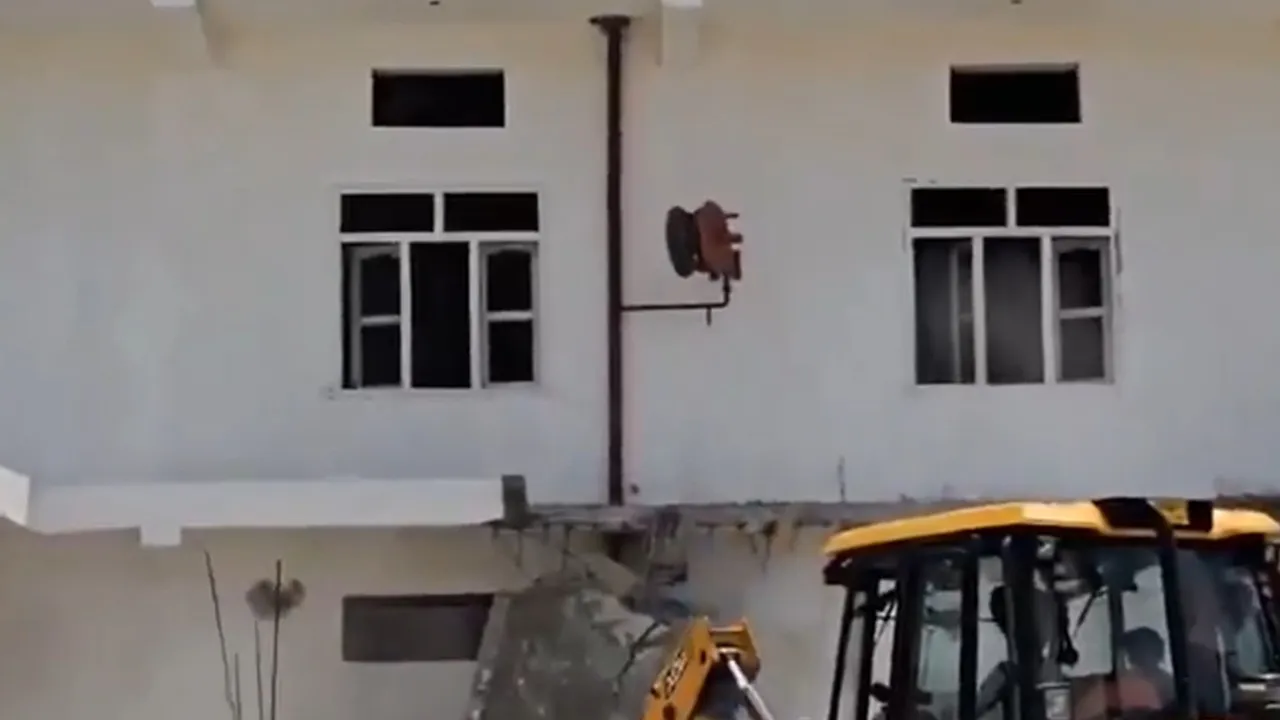 Chhangur Baba Mansion bulldoze today