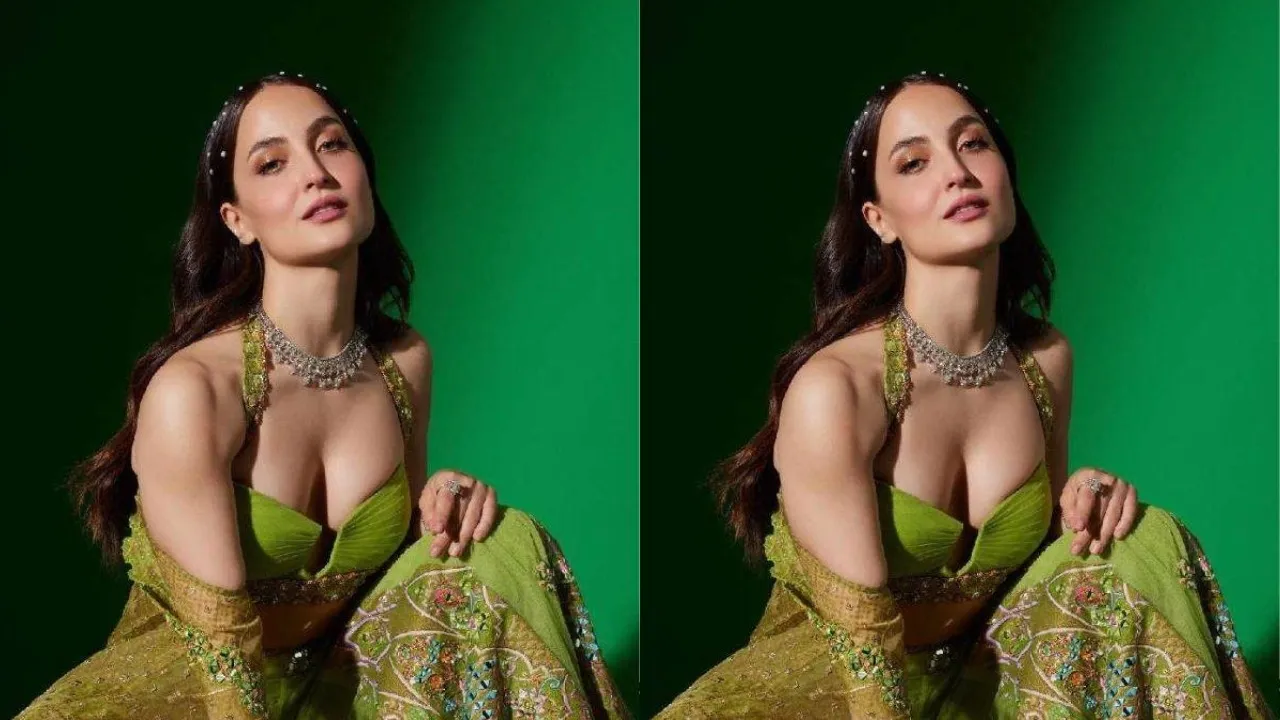 this director did dirty thing with actress Elli Avram her friend said He wants to sleep with you