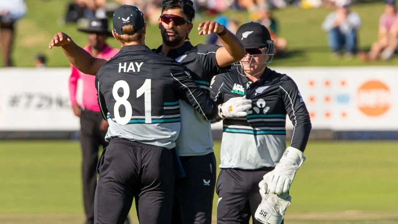 NZ vs RSA result new zealand beat south africa by 21 runs in tri series