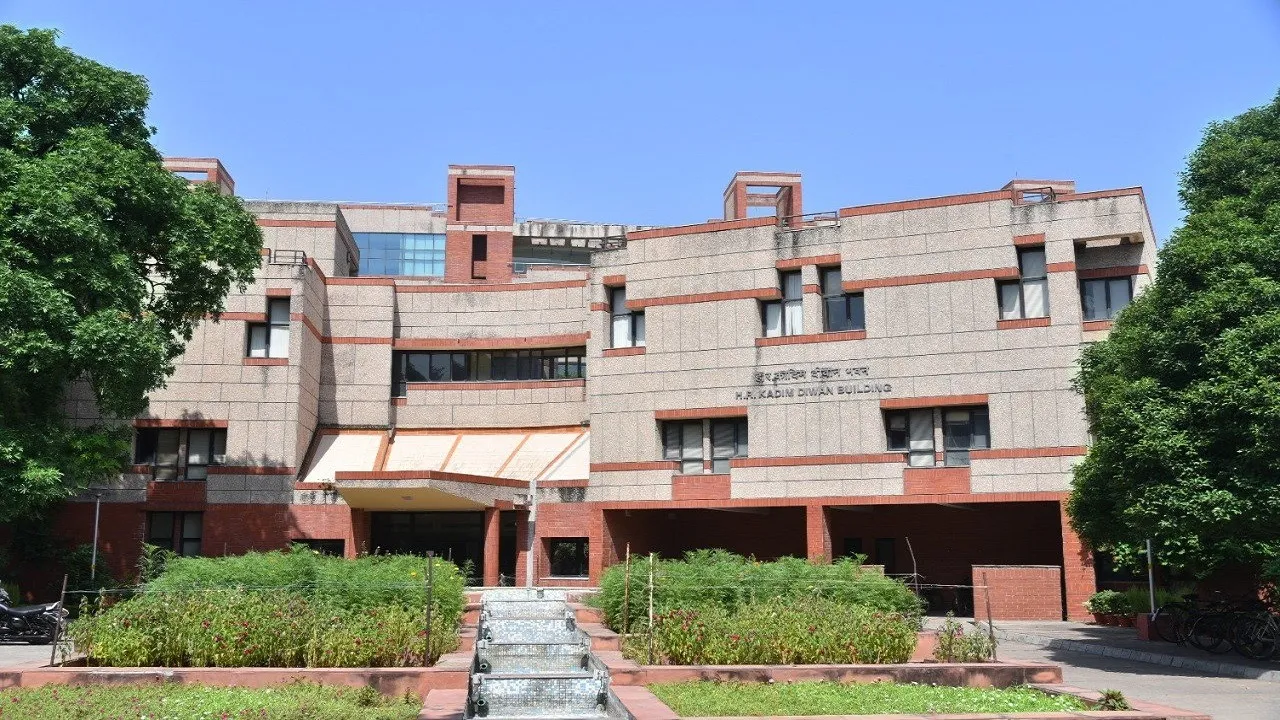 iit kanpur