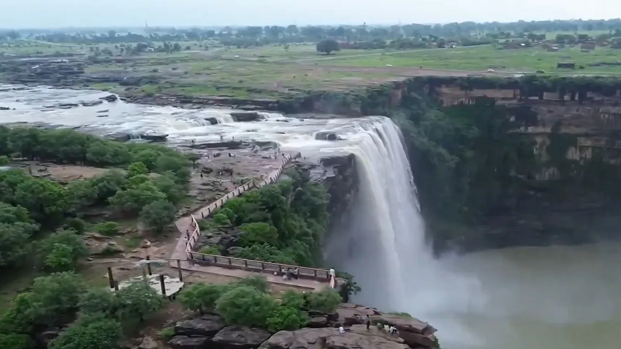 Sehore Waterfall