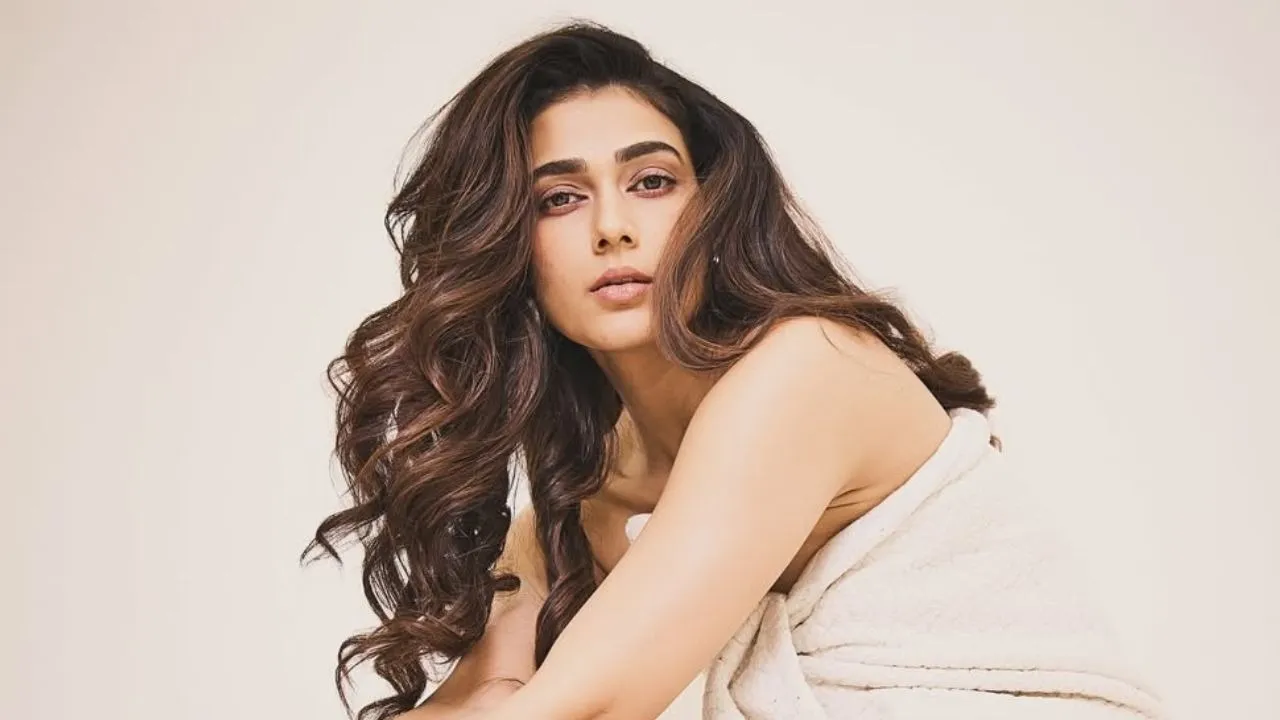 Aakanksha Singh5