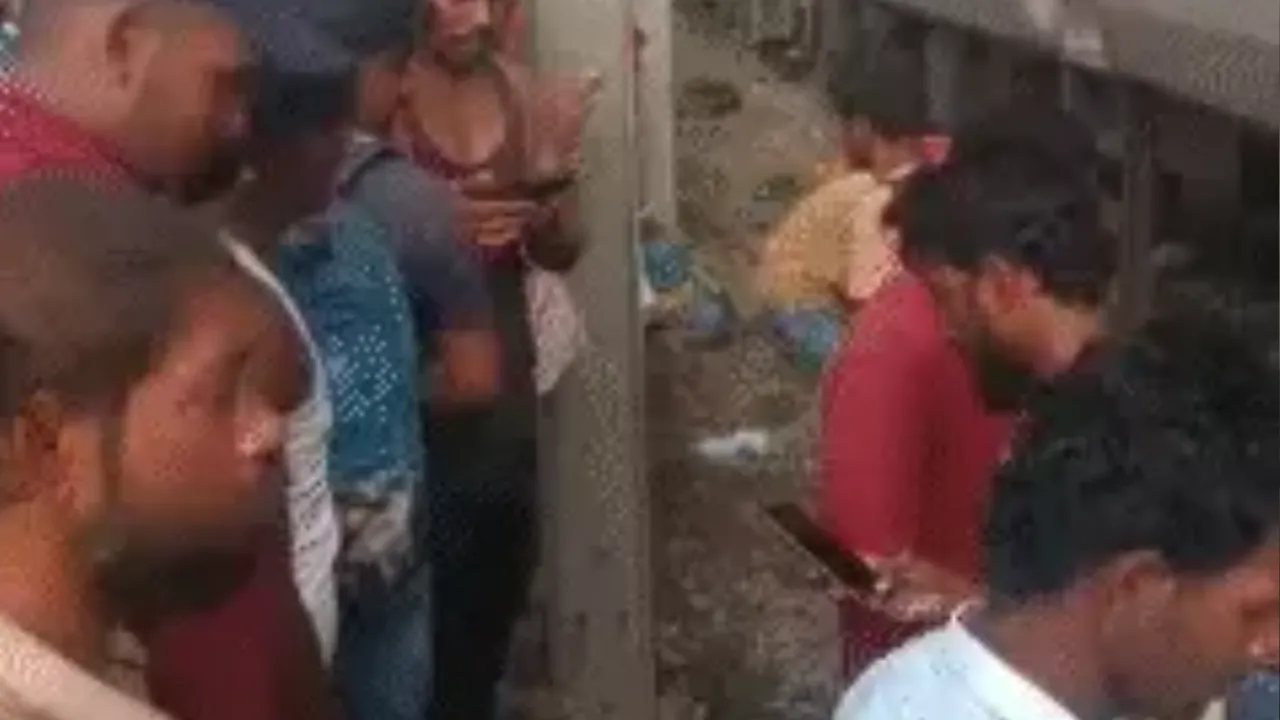 Jansadharan Express derail News Train Accident