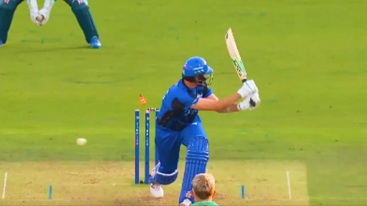 Sam currans 47.1 mph slowest ball bamboozled batter as he got clean bowled video goes viral