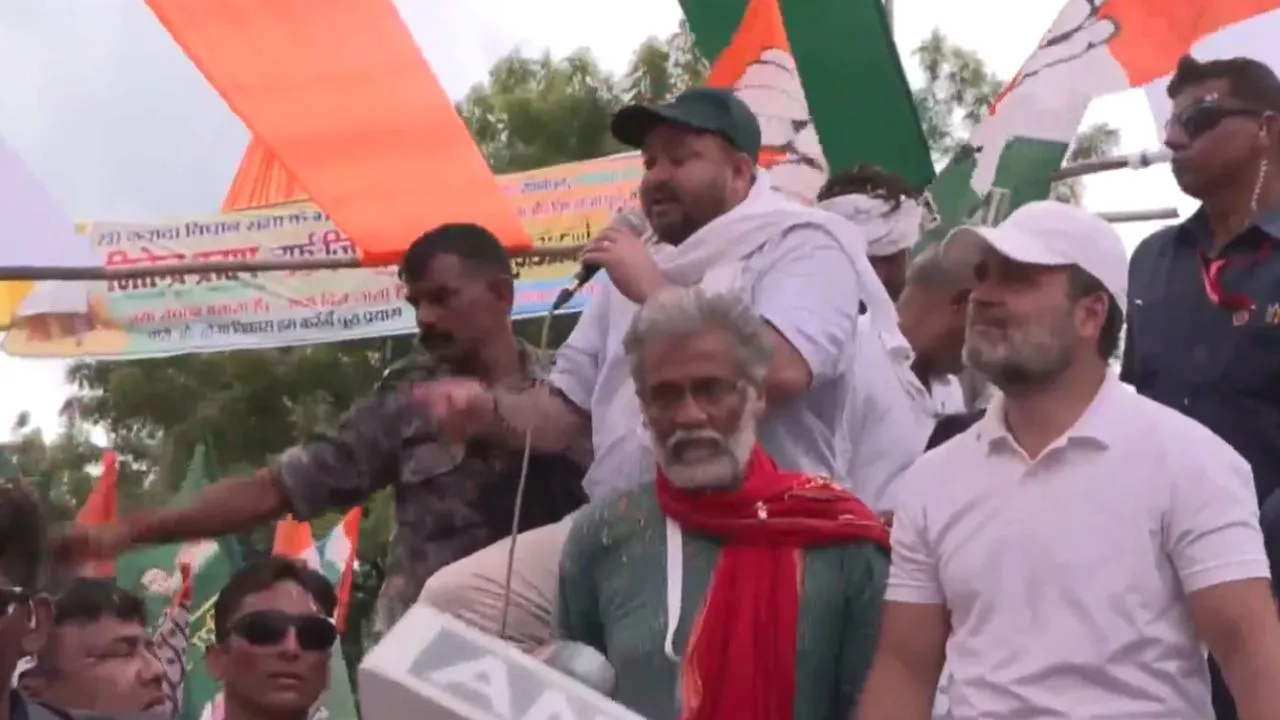 Tejashwi Yadav Says Vote to INDI alliance and We will Make Rahul Gandhi as PM Voter Adhikar Yatra
