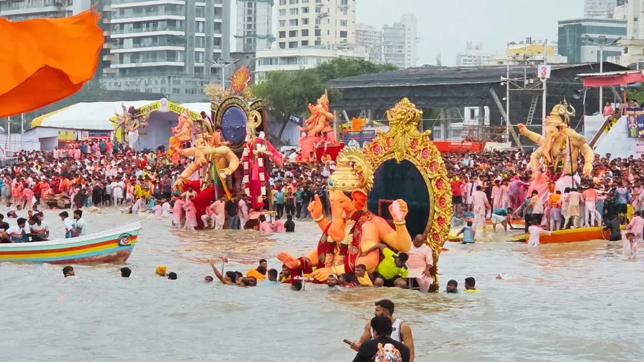 Immersion of Lalbaugcha Raja