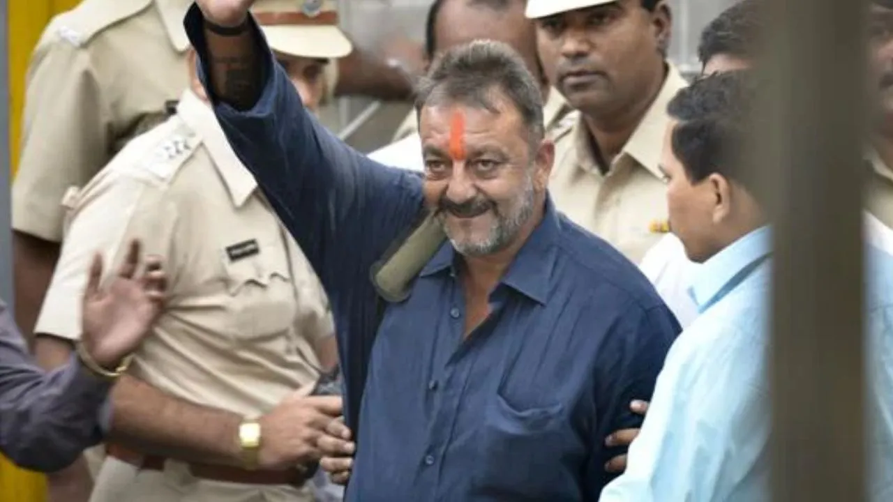 Sanjay Dutt (7)