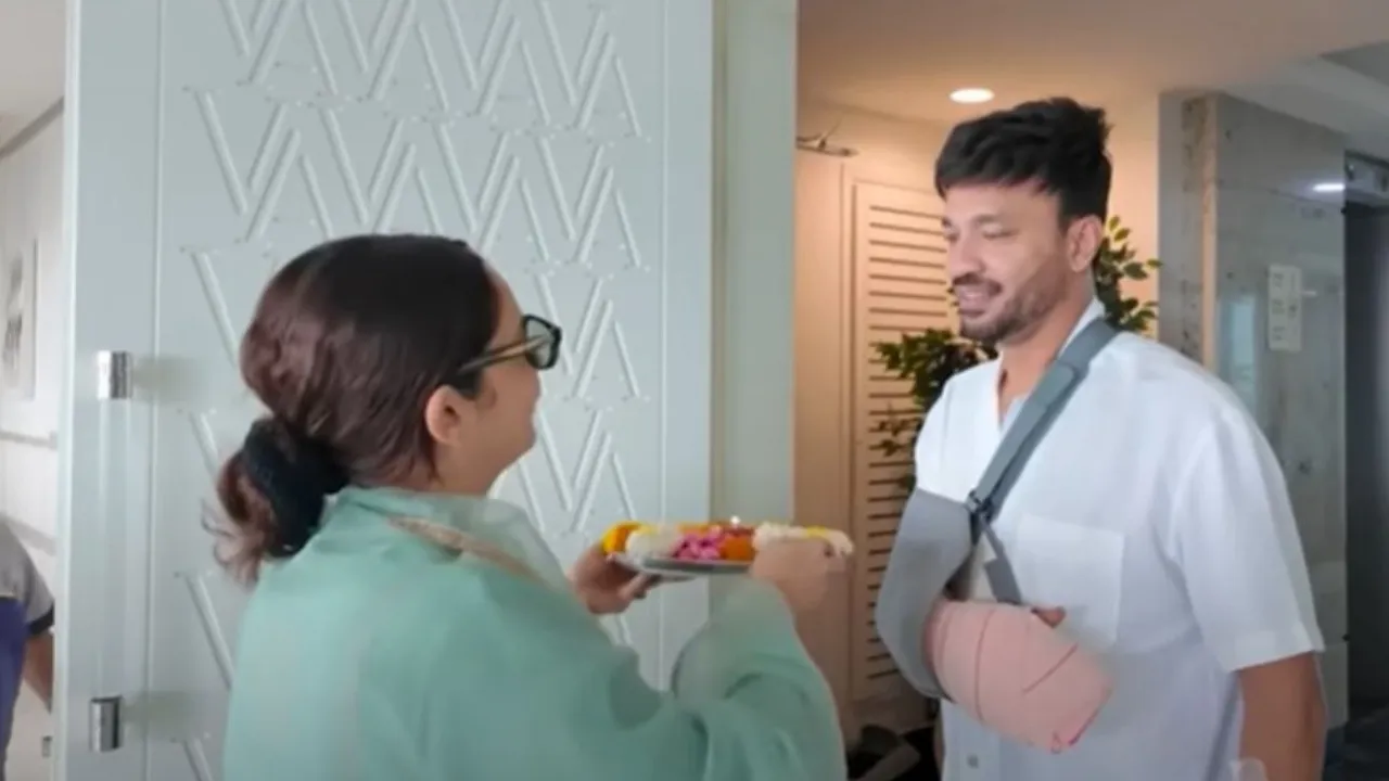 Ankita Lokhande Husband Vicky Jain Returned Home From Hospital actress welcoming her husband