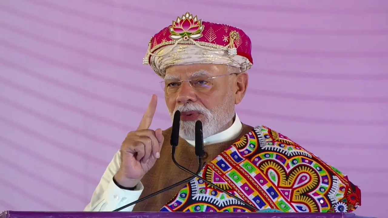 pm modi dhar speech
