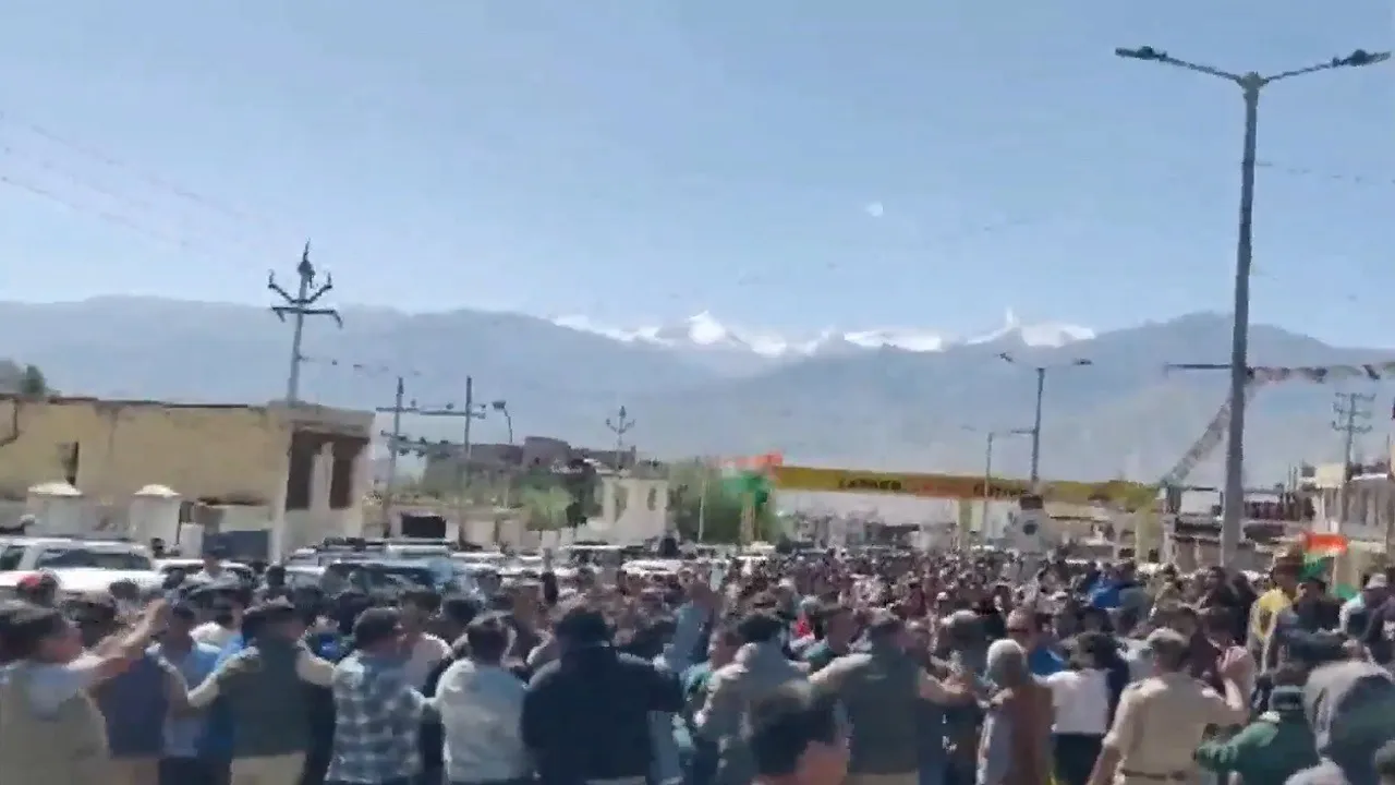 Leh Protest