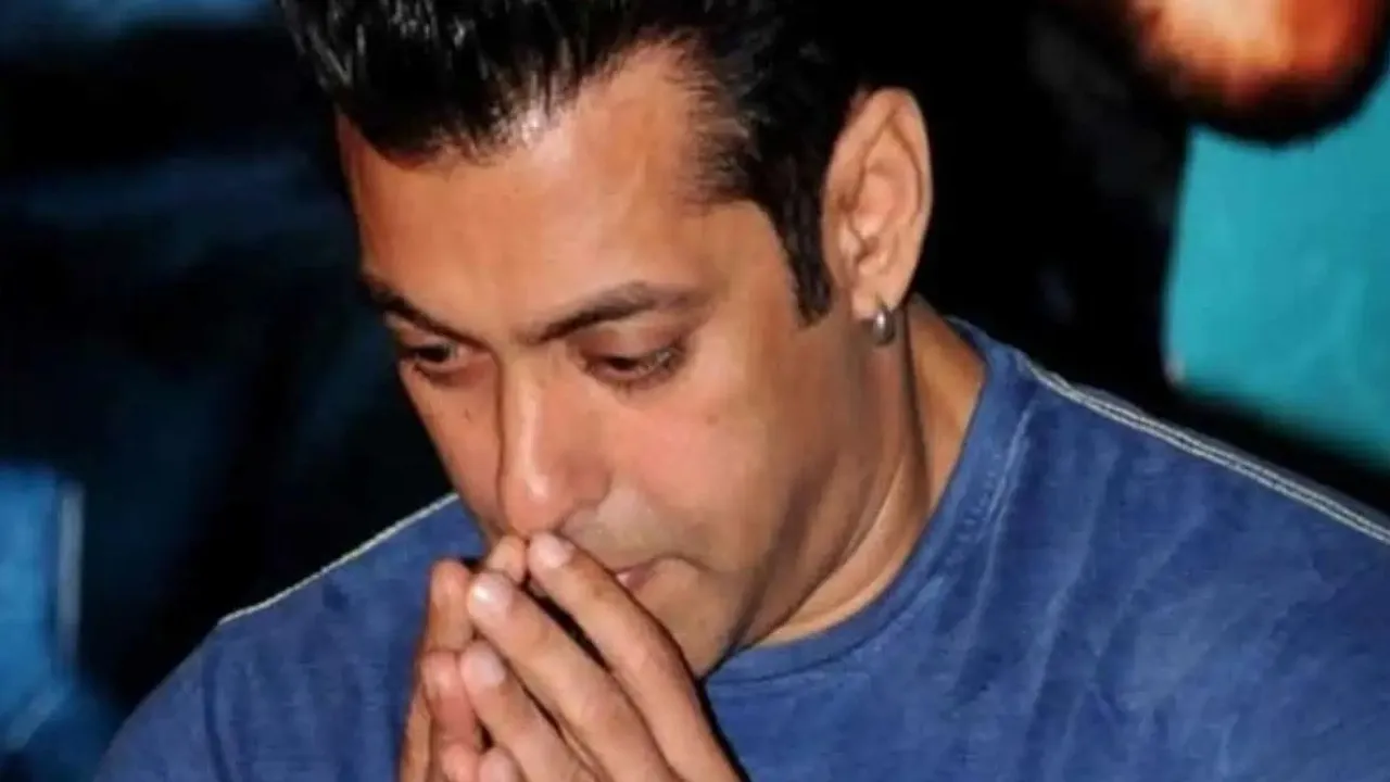 Salman Khan expresses his pain over his nerve disorder pain with kajol and twinkle show