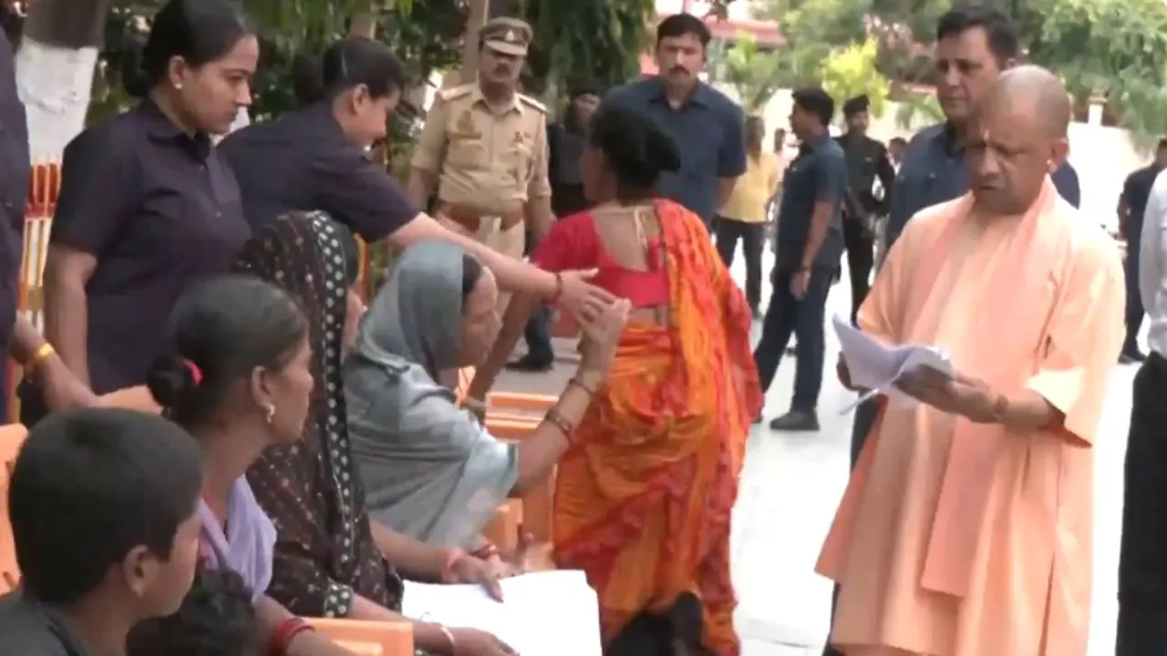 CM Yogi Janata Darshan