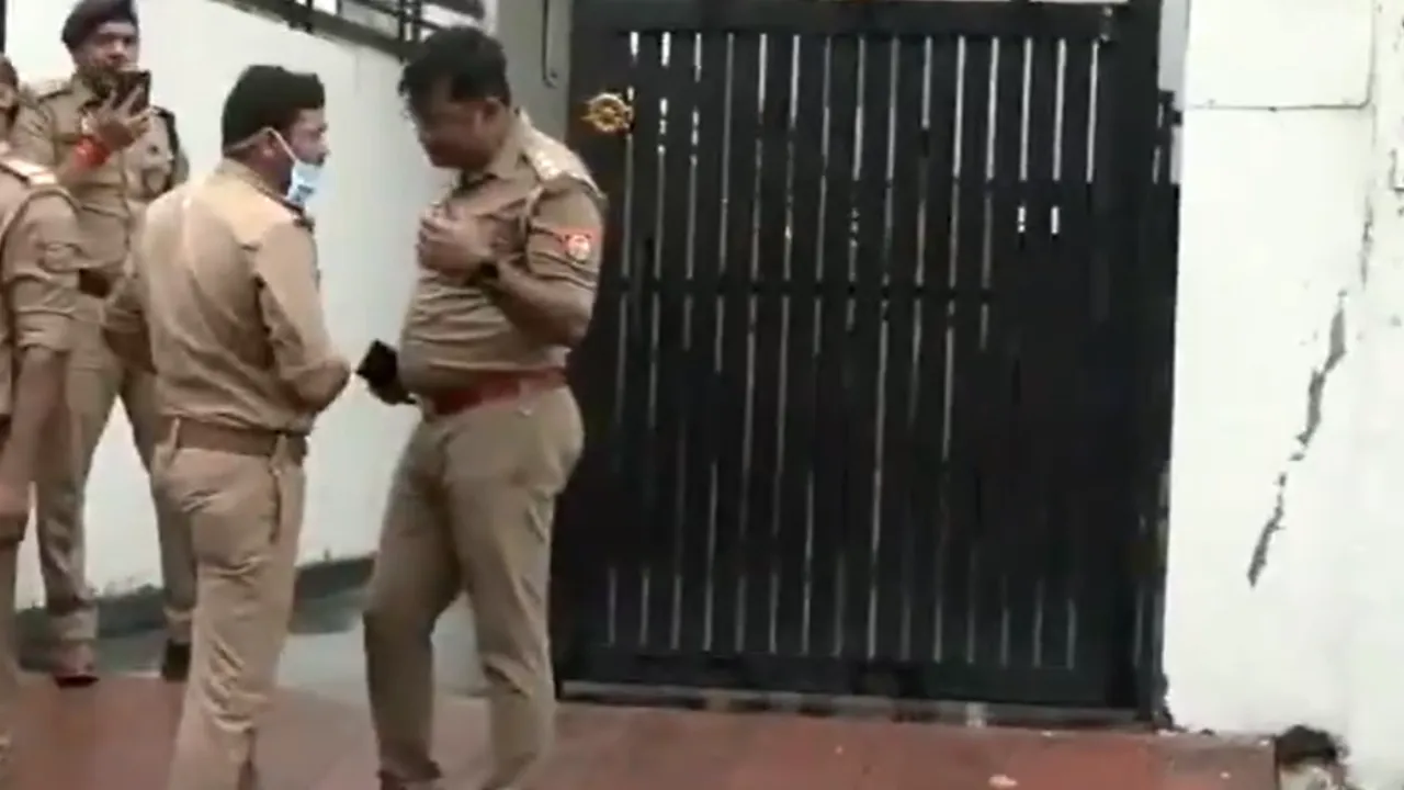 SP Leaders House arrest amid Bareilly visit