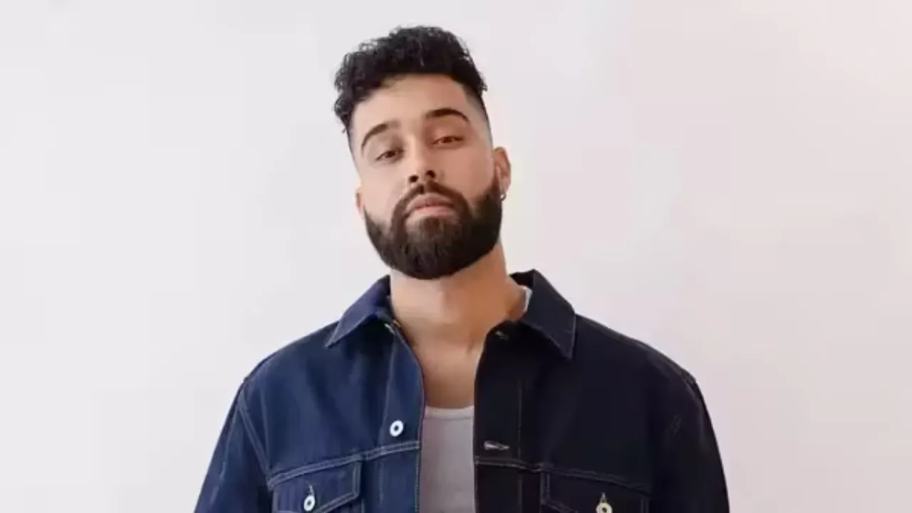 AP Dhillon break silence on not working in Bollywood said Artists are exploited here